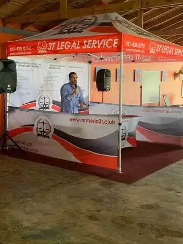 Carpa de 3T Legal Service en un evento