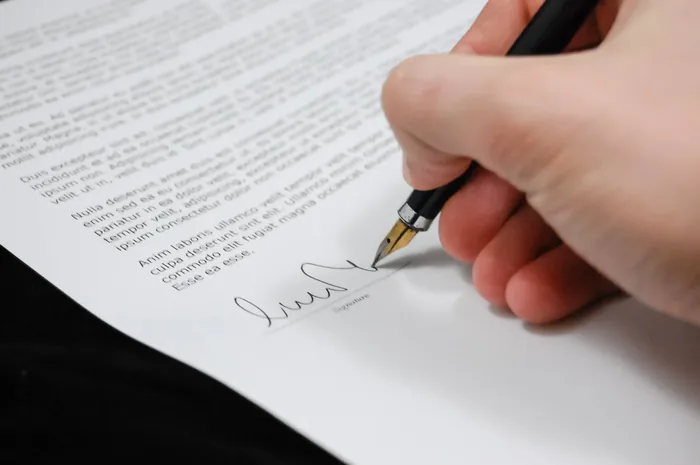 Firma de documento notarial